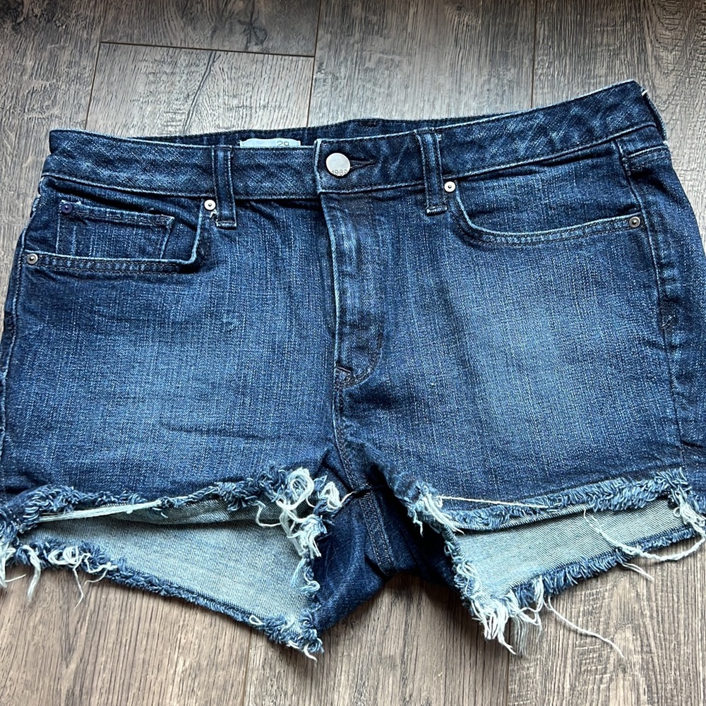 Gap slim cut offs shorts